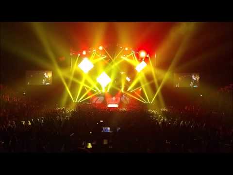 download lagu mp3 mp4 Back To The Future Hearts Tour, download lagu Back To The Future Hearts Tour gratis, unduh video klip Back To The Future Hearts Tour