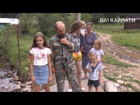 Як на Прикарпатті живеться сім’ї російського біженця Олега Бутусіна
