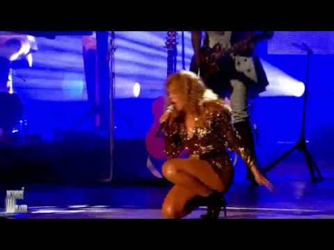 Beyonce - Halo Live at Glastonbury 2011 HD