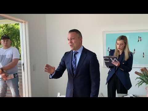 Beaches Auction - 52 Seaview St, Balgowlah - Clarence White Auctioneer