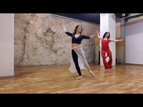 Cours de danse orientale à Paris avec Taly Hanafy - Niveau avancé - الرقص الشرقي