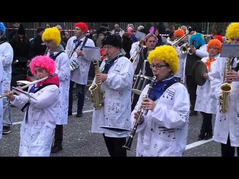 Carnevale 2015 Guidonia Banda Musicale Clown Via Roma