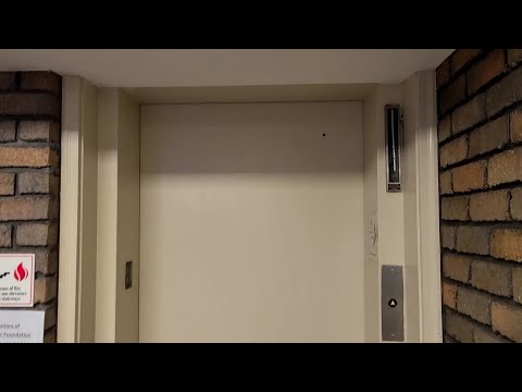 Noisy Vintage OTIS Lexan Hydraulic Elevator at Unicorn Plaza in Castle Shannon, PA