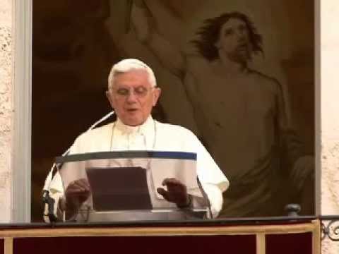 Bento XVI canta o Ave de Fátima