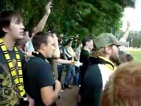 KFC Lille - Yellow Blacks Army (3)