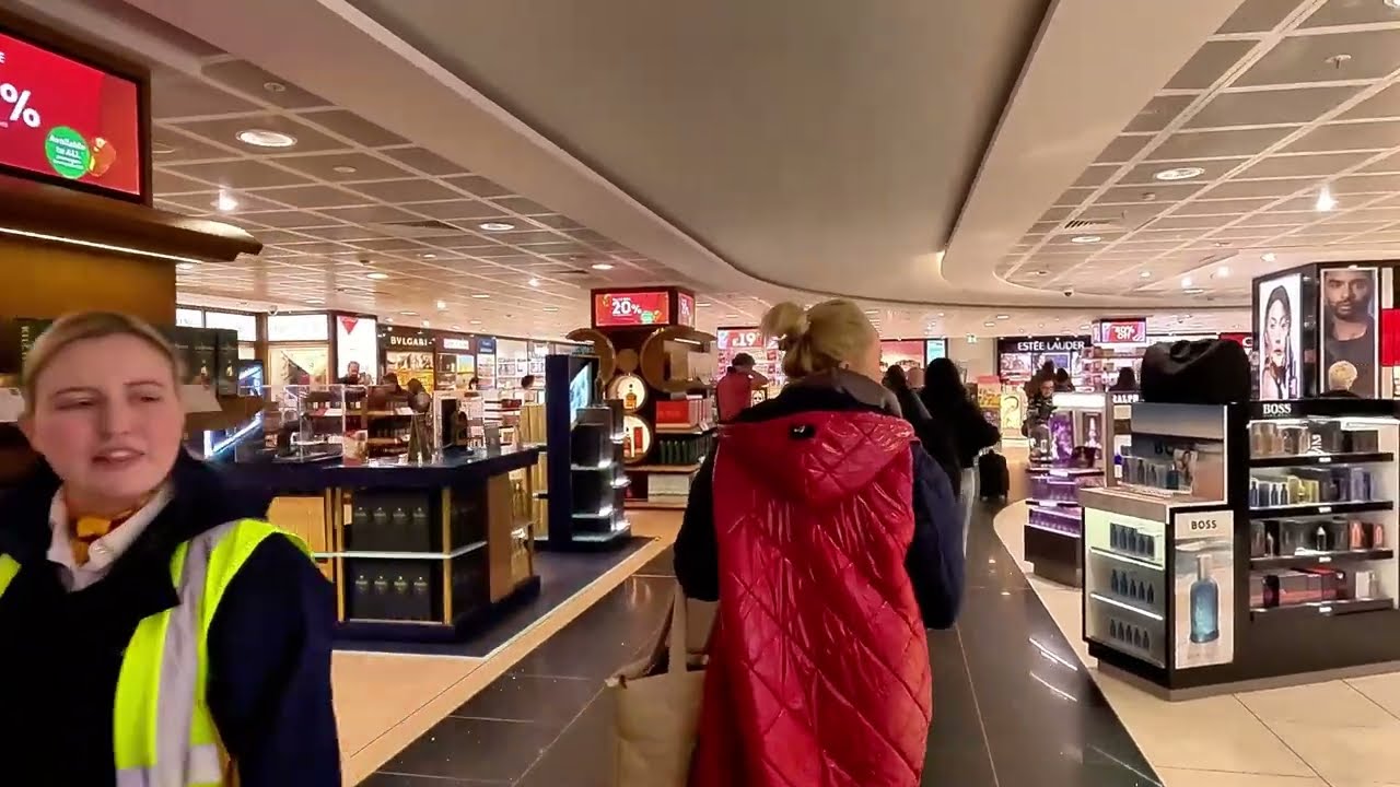 Aspire Lounge (Gate 4) thumbnail