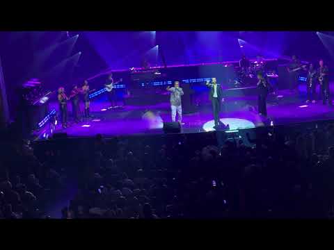 Far Away - KINDRED THE FAMILY SOUL (Live at John Legend Concert at The Met PHILLY)