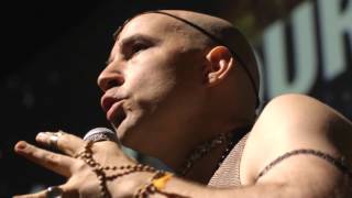 Earth Universe (Ben O&#39;Brien) performing at the Warsaw