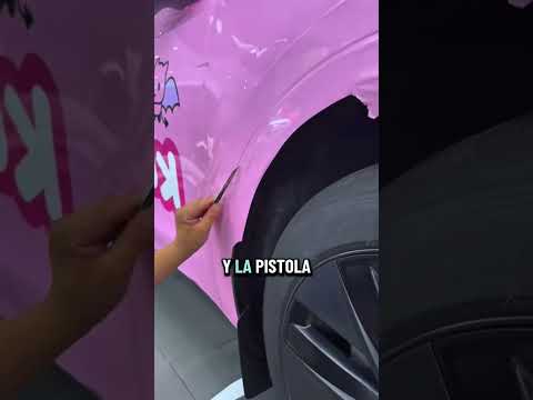 Una Tesla Model Y rosa con 3215 personajes: el sueño de una niña de 6 años, ¡y qué padre quedó, wey!