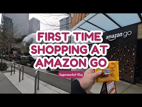 First time at Amazon GO store! | American convenience store tour | The store has no employees?! 🤯