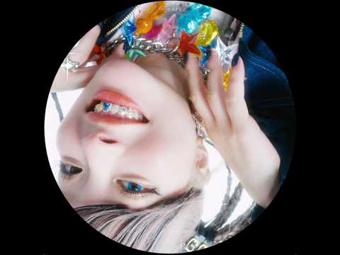 Kyary Pamyu Pamyu – Focus Focus(きゃりーぱみゅぱみゅ-Focus Focus)Official Music Video
