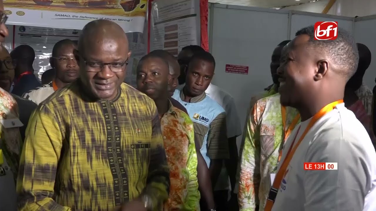 SAMAO: le ministre de l’Énergie, des Mines et des Carrières découvre les innovations des exposants