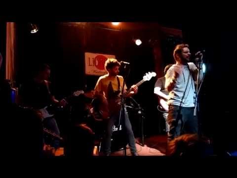 AVÉ DELØN - PASAN LOS DIAS (LIBARIO BAR 29-08-15)