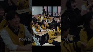 Download lagu his body moving but not his head #hwasa #kpop #mamamoo #fyp #kpop mp3