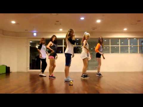 MIRRORED We Are A Bit Different - EvoL (이블) Dance Practice