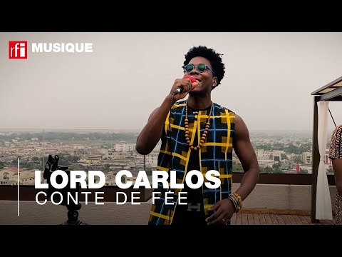 Le Togolais Lord Carlos interprète en acoustique son célèbre titre "Conte de fée" sorti en 2017