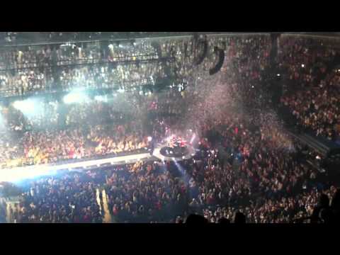 NKOTBSB - Hangin' tough/Backstreet's Back - 29/4/12 - O2 Arena