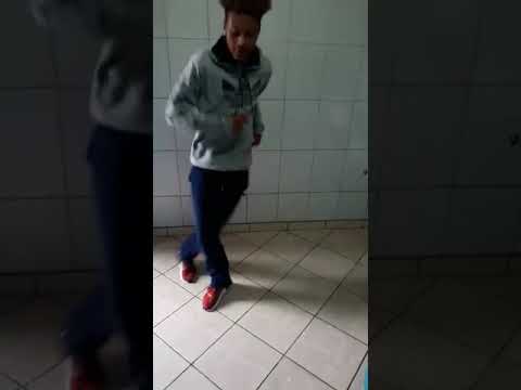 Passinho do Maloka _ MC Trapy e DJ Guina - Até o talo