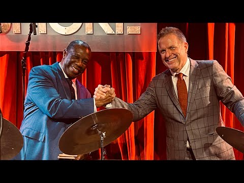 DRUM BATTLE with KENNY WASHINGTON