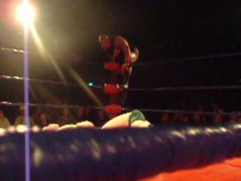 WWE Sheamus gives D'Lo Brown a Superlpex. Clip.