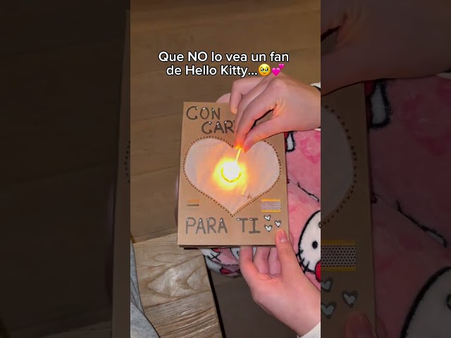 Vídeo relacionado con Jemini | Peluche POCHACCO 13 cm | Doudou bebé Lavable | Licencia Oficial Sanrio | Juguete de Despertar Kawaii Desde el Nacimiento | Idea de Regalo para niños cumpleaños Navidad | 024636