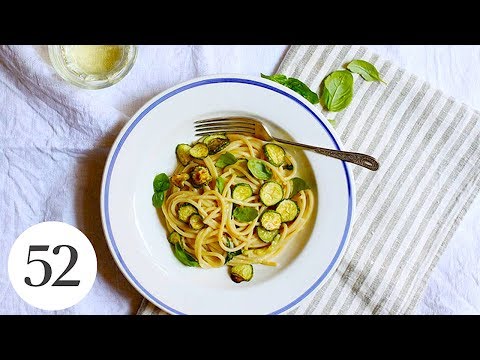 Spaghetti alla Nerano (Spaghetti with Zucchini)