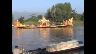 preview picture of video 'Lago Inle - Festival Paung Daw Oo'