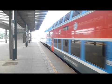 Odjezd City Elefantu na Os 9939 ze stanice Praha hl. nádraží