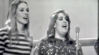 The Mamas And The Papas - California Dreamin&#39; (1966)