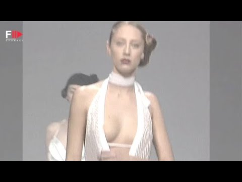 Vintage in Pills TREND LES SCOPAINS Spring 2003 - Fashion Channel
