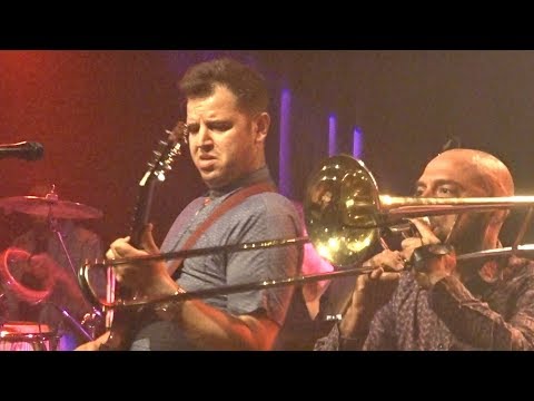 Eli Paperboy Reed - As I Live And Breathe/Getcha Back, Bitterzoet 05-06-2018