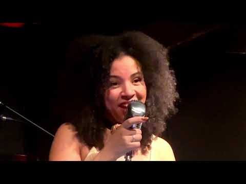 Triste - Aline Nascimento (Tom Jobim)