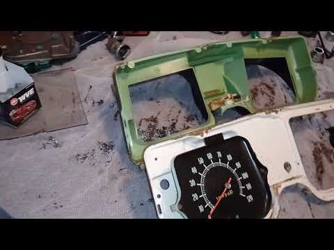 Cleaning Up The '68 Chevelle Gauge Cluster