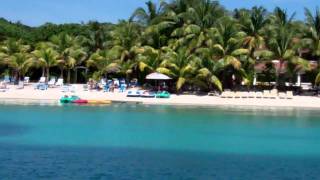 preview picture of video 'Water Taxi, West Bay, Roatan, Honduras'