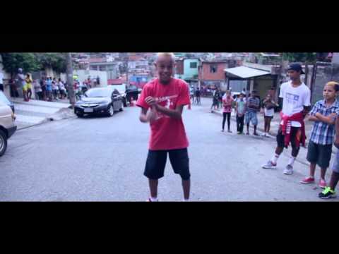 Mc Danadinho - Muleque Da Cabeça amarela (CLIPE OFICIAL)