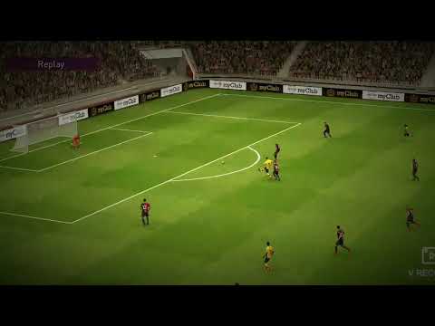 Lewandowski fazendo 5 gols em 9 minutos no (PES2020)