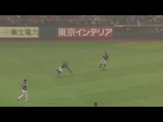 【6回裏】疾風の如く現れた!! マリーンズ・加藤が俊足を活かしてナイスキャッチ!! 2017/8/4 E-M