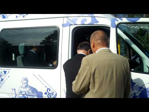 Delftsblauwe bus in Delft