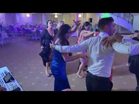 Sarba de la Mioveni cu Formatia MODERN - tel : 0741068162