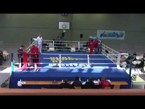 TuS Syke Boxen beim BR 46 Kirchweyhe am 07 11 10 Artem Eremenko 8  Kampf vs  Jürgen Culkov 32 Kampf
