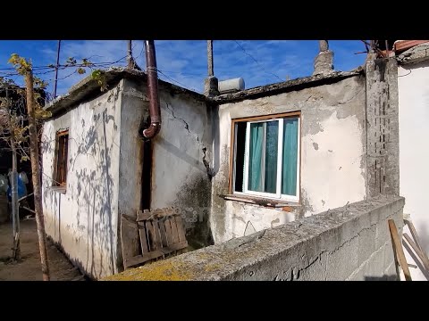 Ora News - Bankers u shkatërroi shtëpitë, Banorët e Zharrëzës në Patos ende pa dëmshpërblim