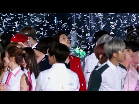 [FANCAM] 150523 DREAM CONCERT- Ending (Mark focus)