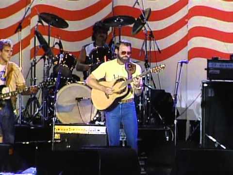 Glen Campbell - Gentle On My Mind and Try A Little Kindness (Live at Farm Aid 1985)