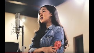 Download lagu HONNE - Location Unknown (Acoustic Cover by Raissa & Vontian Acoustic Cover) mp3