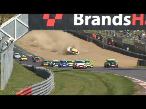 Mini Challenge Trophy Championship 2023. Race 2 Brands Hatch. Start Crash Rolls