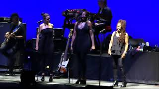 STEELY DAN 2018 July 11 BB&T Camden NJ  14 Keep That Same Old Feeling - Presentations