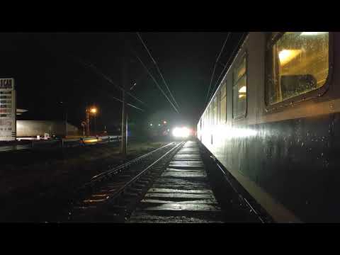 Tren IR1838 Timisoara Nord - Iasi trece prin Rosu Hm. cu 40-0546-4 - 05.01.2021