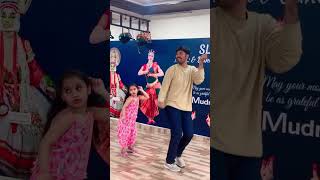 Download lagu Sikki Mukki || Tamil ❤️ || #sravanyadav #viral #trending #dance #viralreels #insta mp3