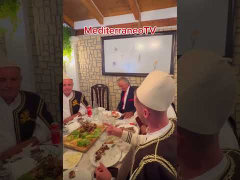 Te kumbulla dendështore -Erges limaj-Për qejf mes miqësh me të madhin në krye Golik Jaupaj