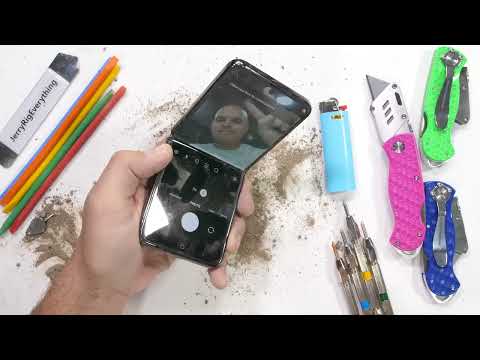 JerryRigEverything! Samsung Z Flip 4 Durability Test - they slipped a bit